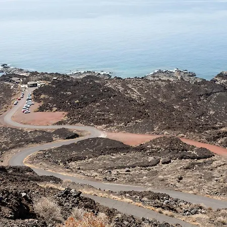 Juaclo El Hierro Homestay