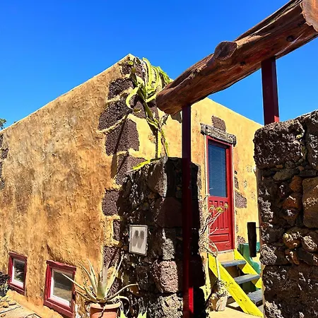 Juaclo El Hierro Homestay Taibique