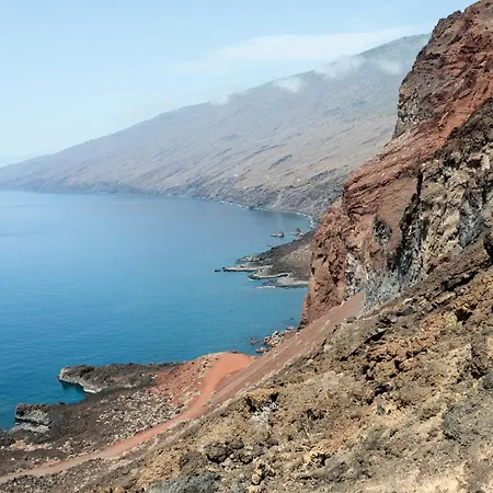 Juaclo El Hierro *